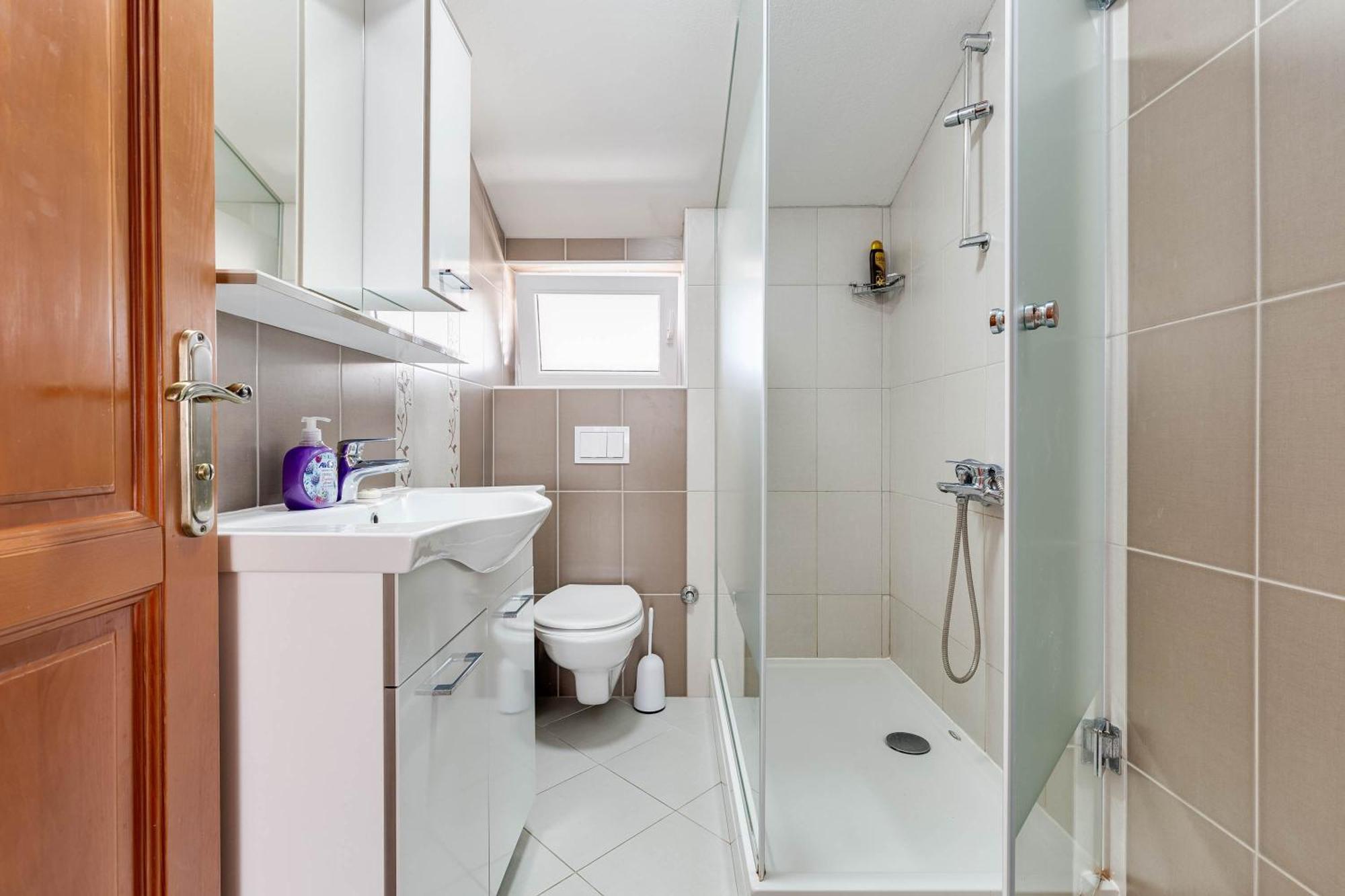 Apartmani Pocrnic Pakoštane Exterior foto