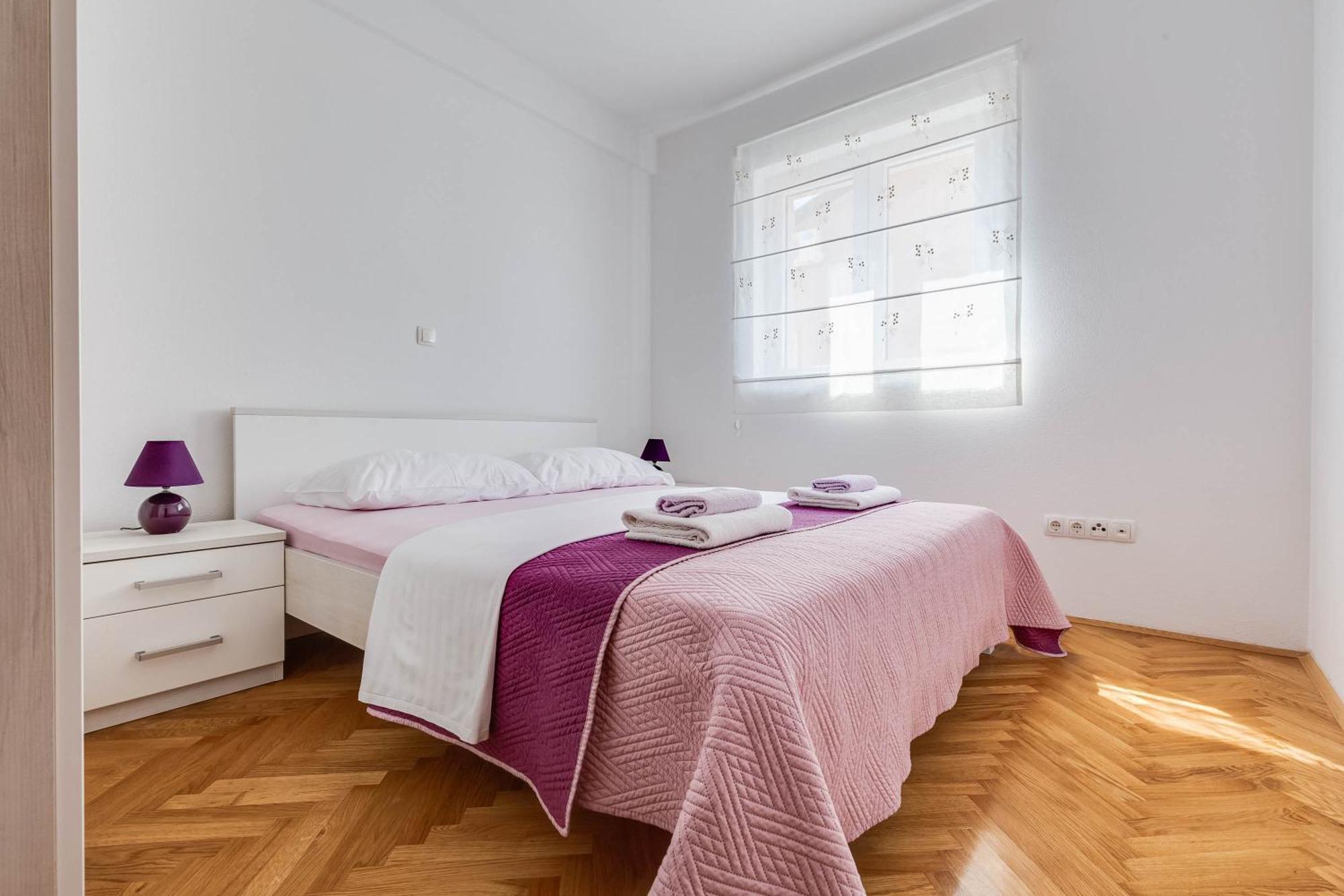 Apartmani Pocrnic Pakoštane Exterior foto