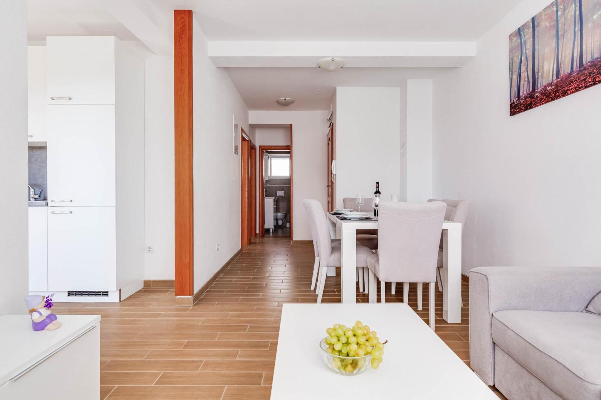 Apartmani Pocrnic Pakoštane Exterior foto