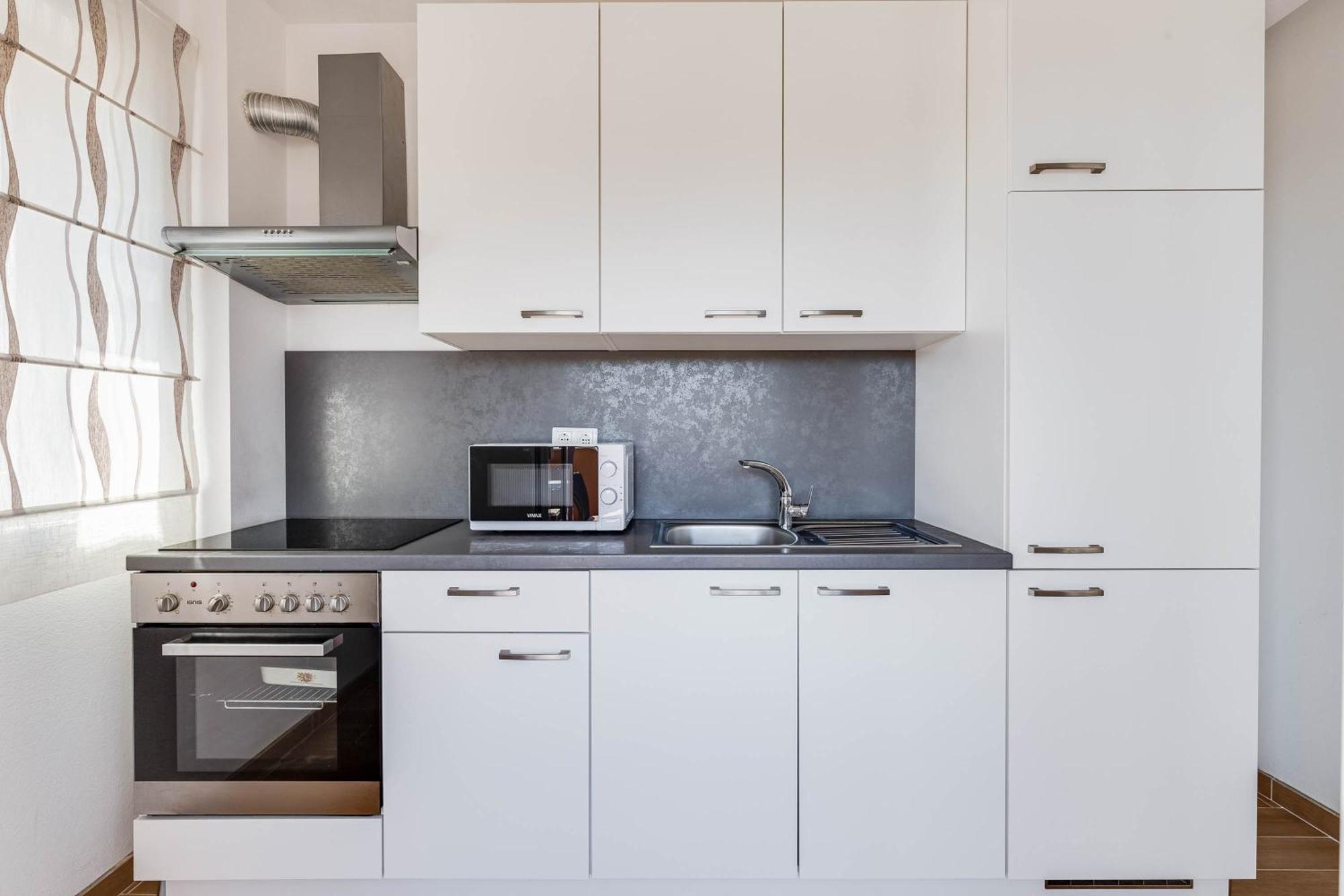 Apartmani Pocrnic Pakoštane Exterior foto